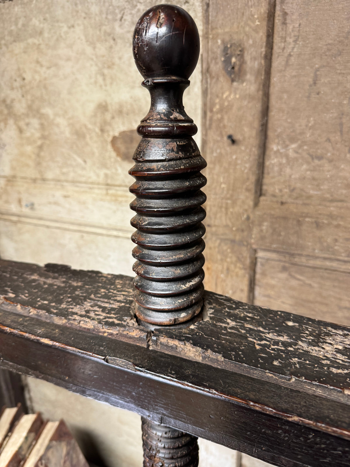 A provincial George III linen press with screw mechanism