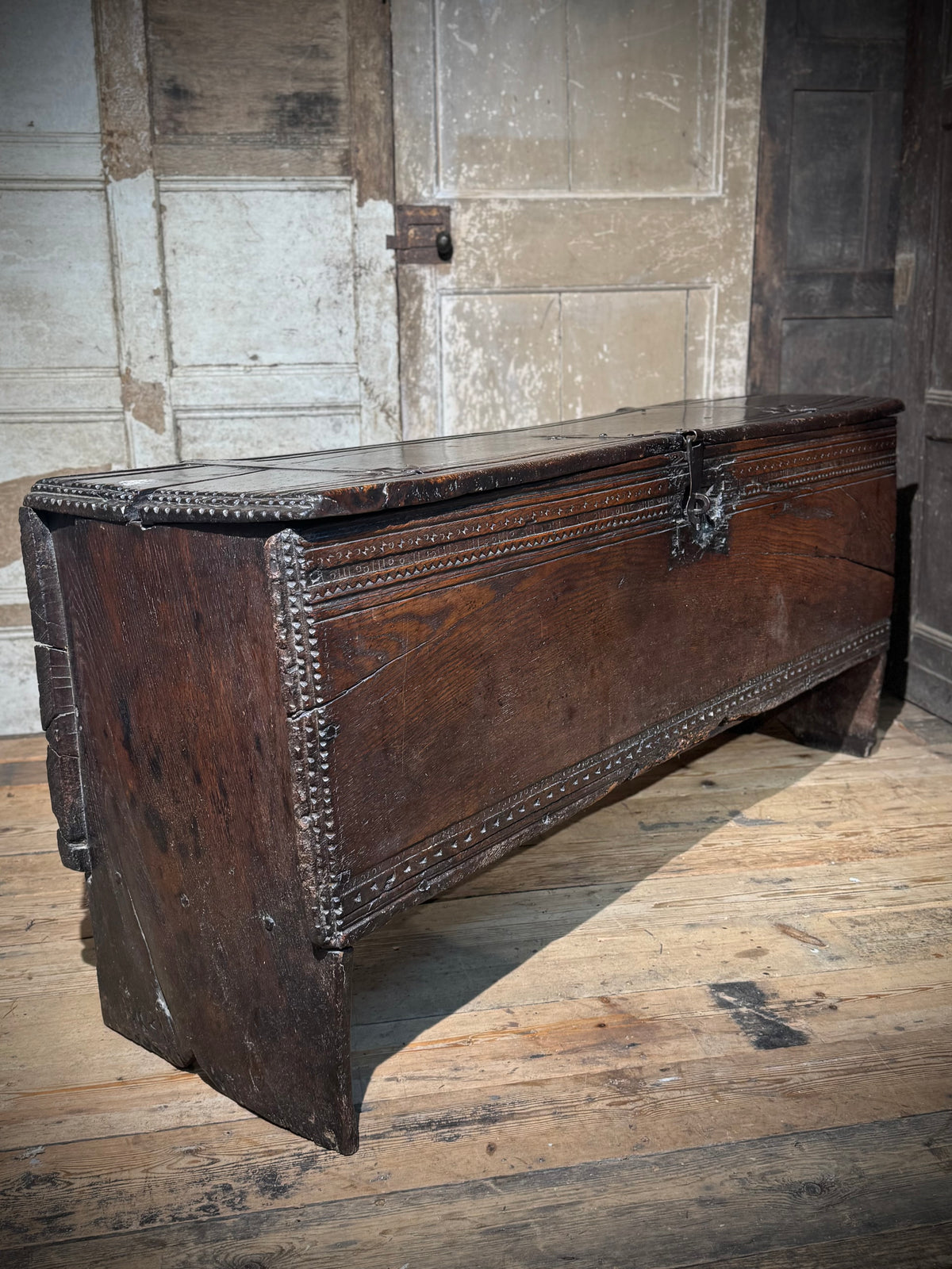 A substantial Elizabethan oak boarded chest by repute from Edinburgh Castle