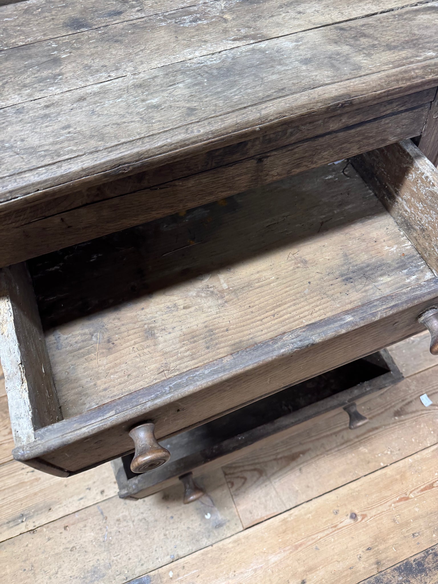 A small early 19th century primiitve oak scullery or servants' quarters chest of drawers