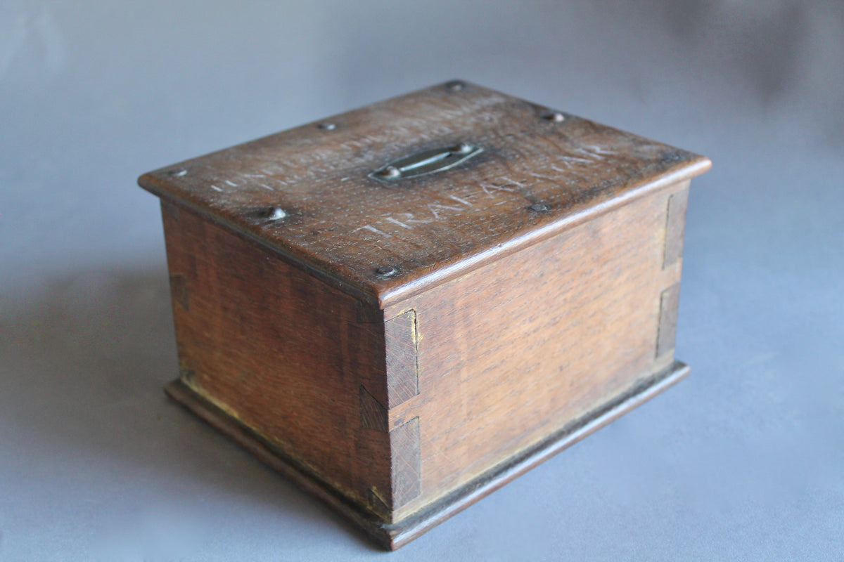 Oak collection box