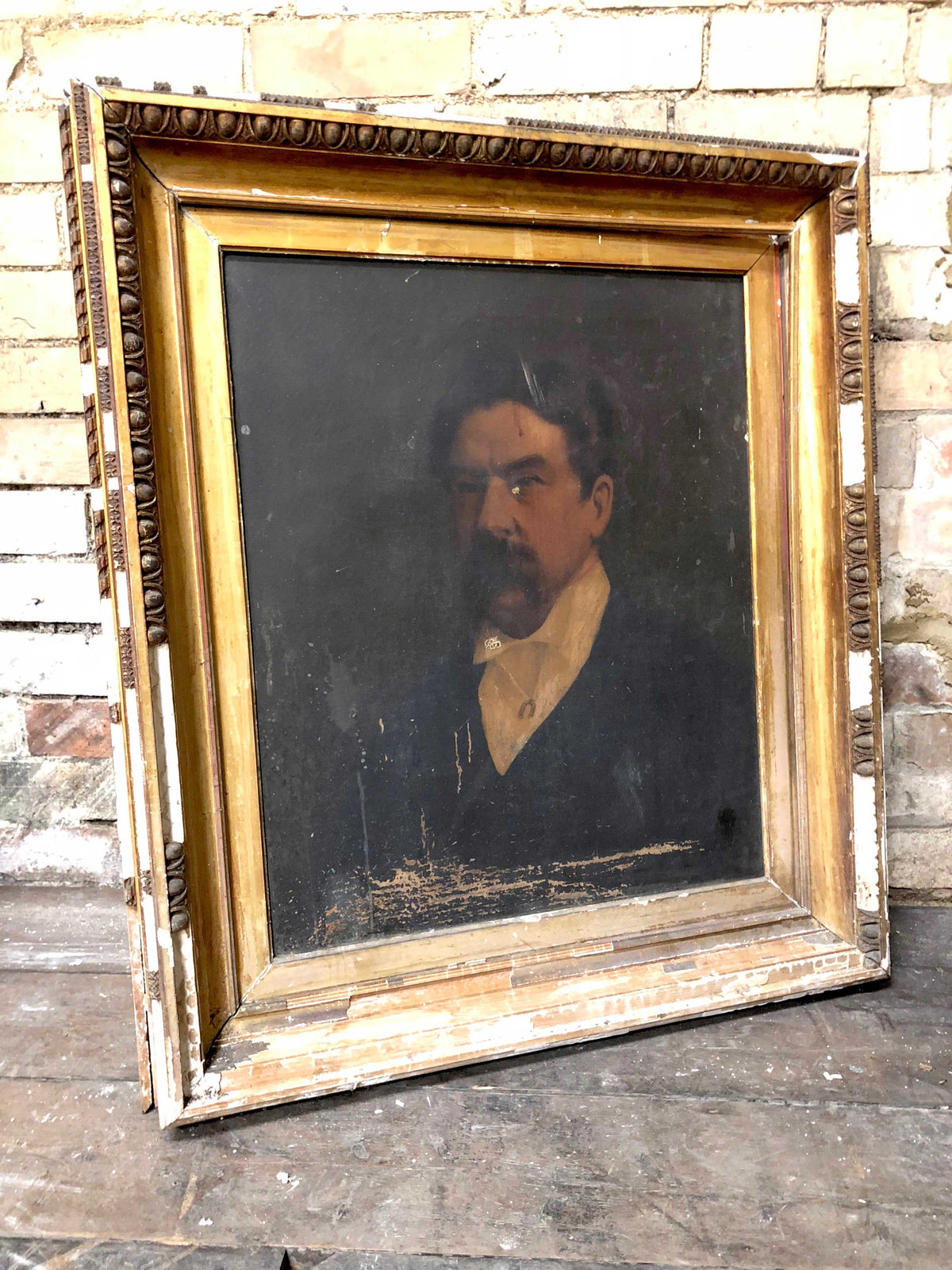 19th century portrait of a gentleman with a horseshoe