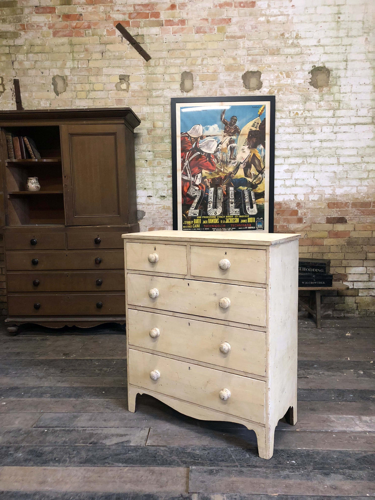 Regency chest of drawers in original paint