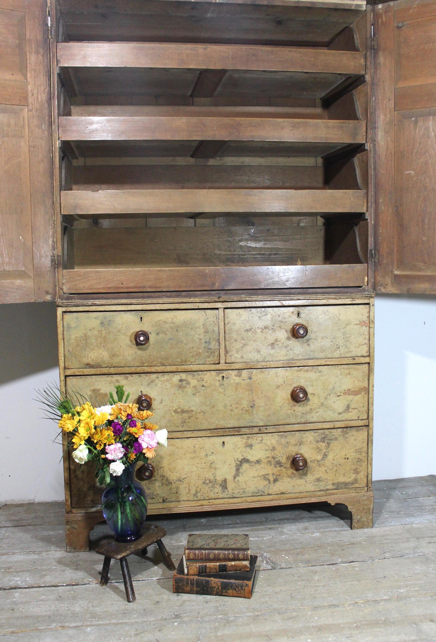 Large Regency linen press in original paint