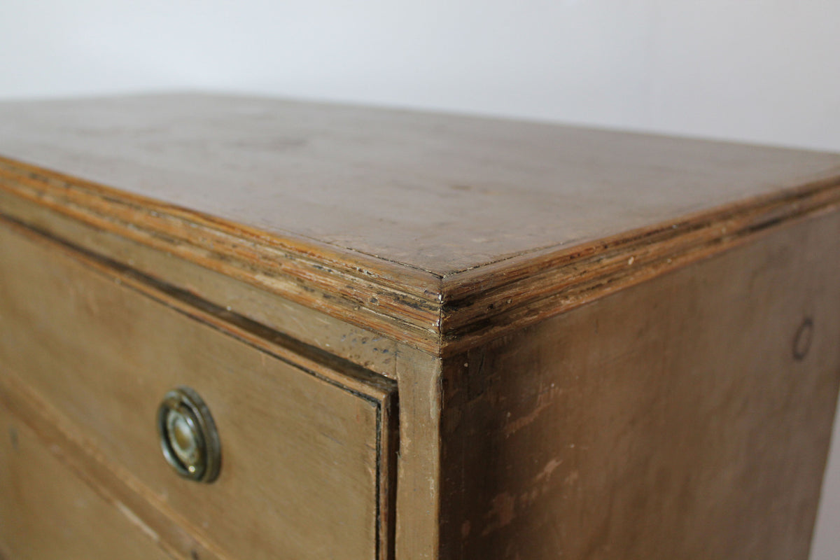 Derbyshire Regency chest of drawers in original paint