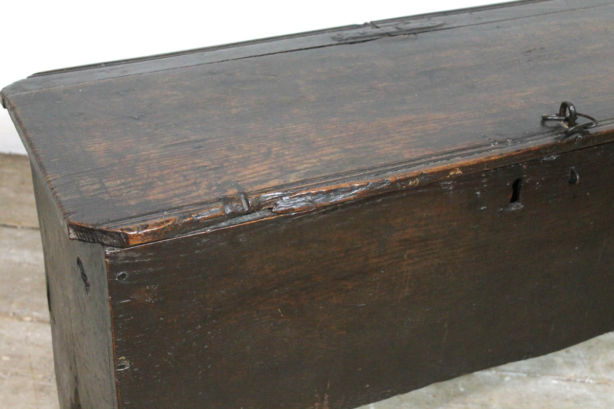 Late 17th century simple English oak boarded chest