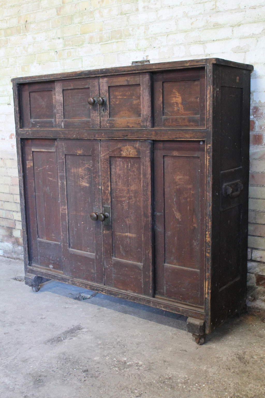 Large Georgian huffer cupboard from a country house