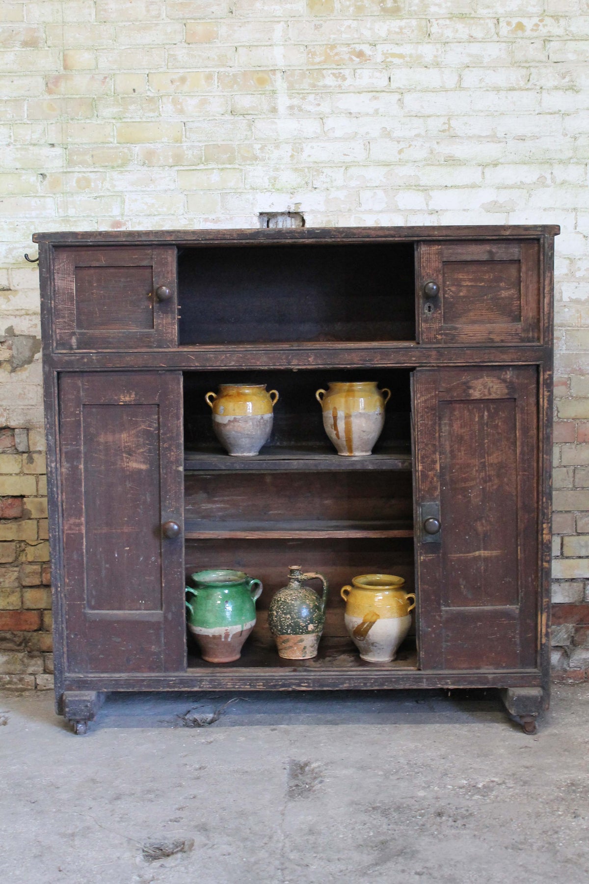 Large Georgian huffer cupboard from a country house