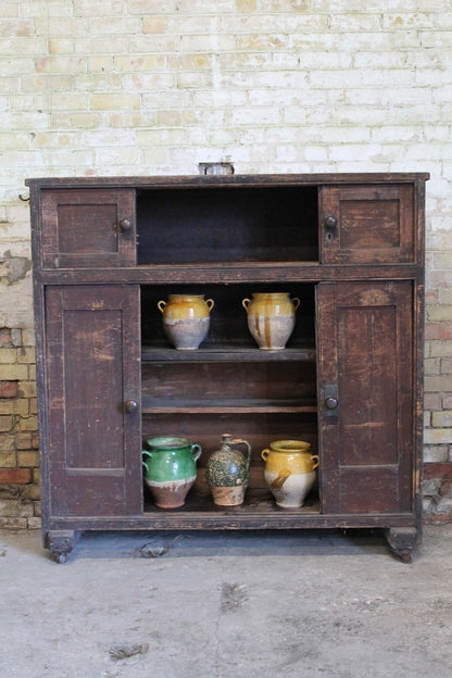 Large Georgian huffer cupboard from a country house