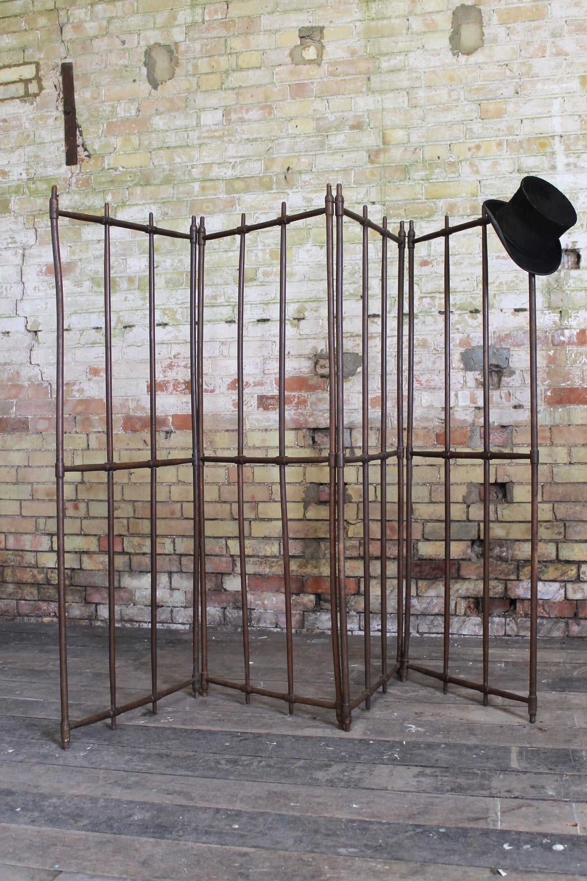 Early 20th century country house room divider or screen