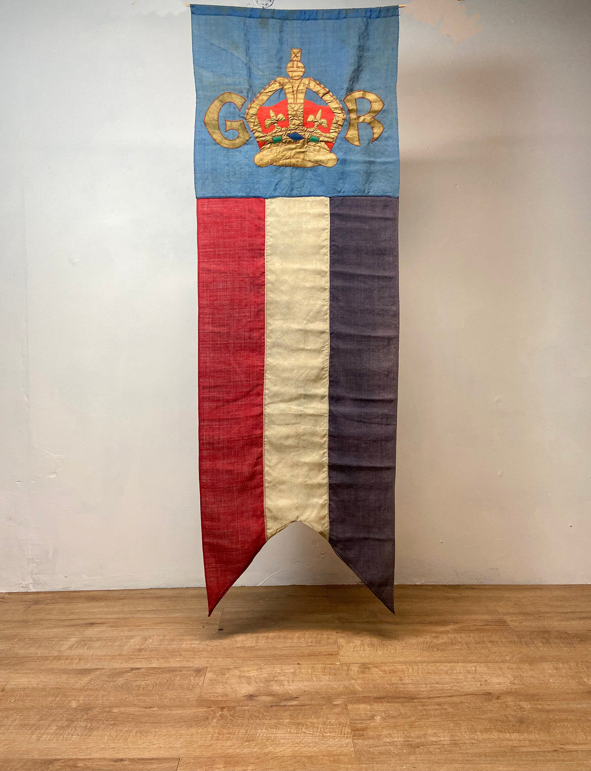 A large  original George V coronation pennant 1902