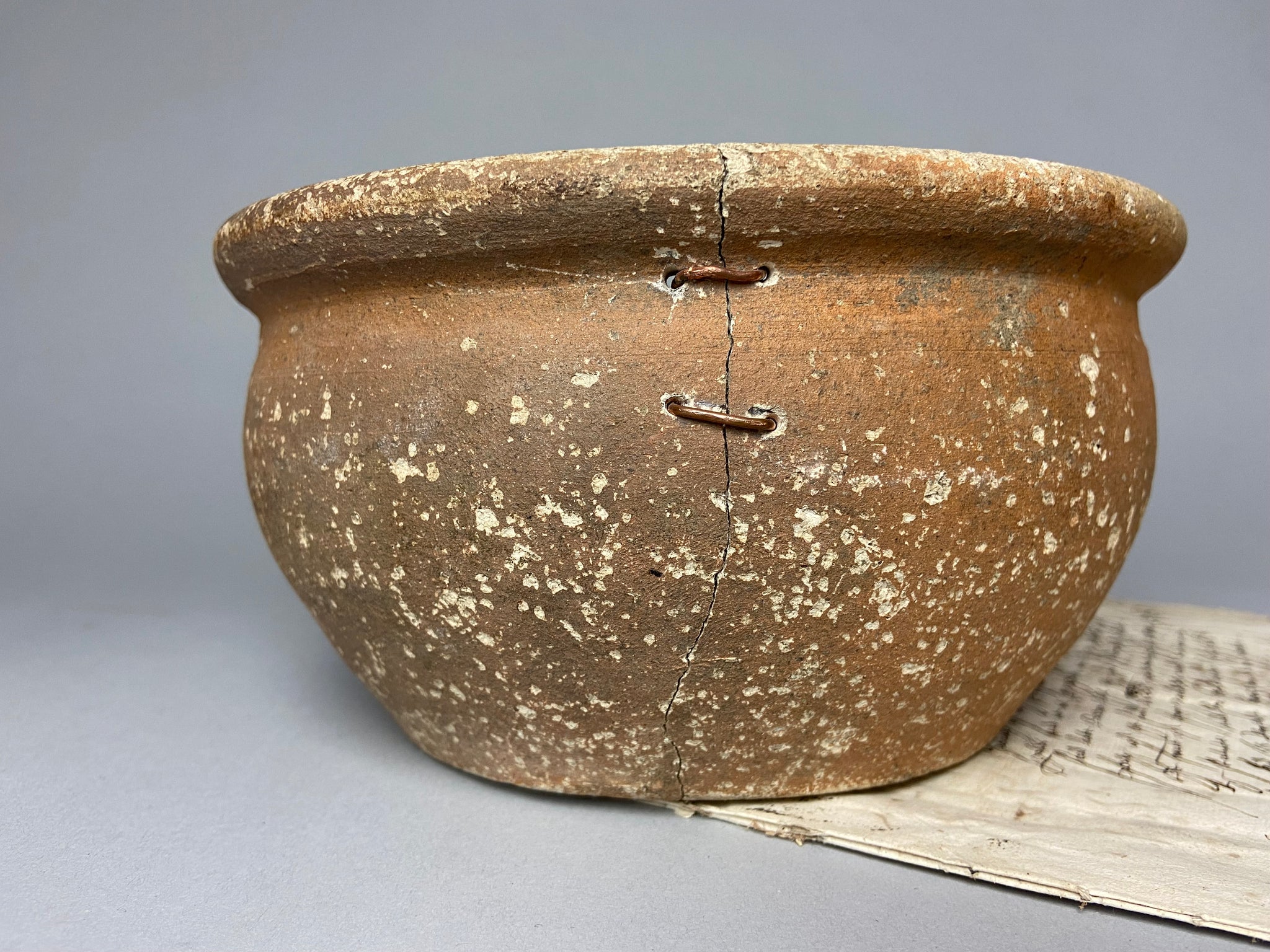 17th century  pot